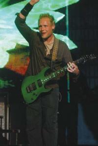 3 Doors Down/Staind & Hinder